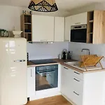 Quiet Apartment With Sea View