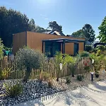 Charmante Maison A 2 Pas De La Mer Avec Son Jardin Pour 2 Adultes Et 2 Enfants