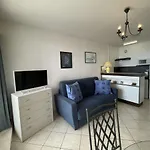 Studio A St-Jean-De-Monts Avec Parking Et Balcon Ferme - Fr-1-224C-212