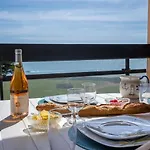 Apartment Claire Marine By Interhome