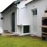 Maison Renovee Avec Jardin, A 450M Du Marche Et Proche Plages - 2 Couchages - Fr-1-246A-87