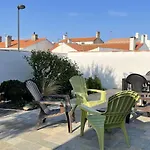Maison Confortable A Noirmoutier: Plage, Port Et Commerces A Pied, Terrasse, Parking, Velos, Wifi! - Fr-1-224B-187