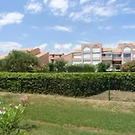 F2 Mezzanine Avec Piscine, Parking Et Climatisation A Palavas, Proche Plage Et Centre-Ville - Fr-1-559-8