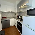 Appartement A Saint-Cyprien Avec Terrasse, Parking Et Ascenseur - 5 Couchages - Fr-1-225D-191