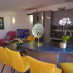 Superbe T2 40M² Climatise, Terrasse Vue Mer, Parking, Piscine, A 100M De La Plage - Fr-1-472A-283