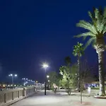 Studio De 25M2 + Terrasse De 14M2+Garage Privatif