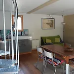 Petit Ecrin De Nature, Proche De La Mer.