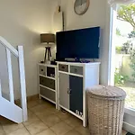 Maison Familiale A 100M De La Plage - Terrasse, Jardin, 6 Couchages, Parking Gratuit - Fr-1-246A-246