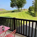 Appartement 2 Pieces En Rez-De-Chaussee Dans Residence Avec Acces Direct A La Plage