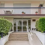 Apartment Les Cormorans By Interhome