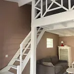 Studio Mezzanine Au Calme