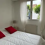 T2 Moderne A Biarritz Avec Parking, Proche Plages Et Commerces - Fr-1-239-907