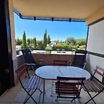 Appartement T2 Avec Parking Prive A 150M De La Plage - Fr-1-388-162