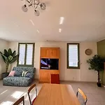 Grand Appartement Lumineux