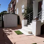 Confortable Pavillon Avec Jardin A 900M De La Plage