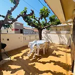 T2 Avec Terrasse Ombragee Et Parking A 100M De La Plage