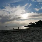 Petite Maison Avec Jardin A 400M De La Plage
