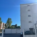 Bel Appartement Spacieux & Proche Centre
