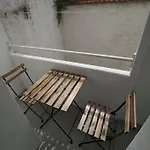 Le Calme D'Un Joli Patio En Centre-Ville