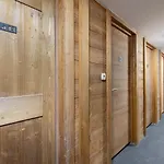 Appartement Moderne Avec Cheminee Et Terrasse - Pres Des Pistes Et Commerces - Fr-1-565-63
