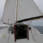 Bateau Voilier Hotel A Quai Sejour Insolite