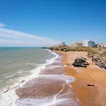 Appartement 4/6 Pers A 300 M De La Plage