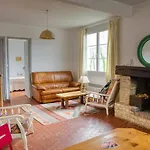 Jolie Villa Avec Jardin A Proximite De La Plage