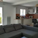 Villa Comte, Quartier Calme, Pres De La Foret.