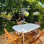 Cosy House With Garden Close To The Sea