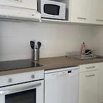 T3 Moderne Avec Terrasse, Clim, Et Parking, Ideal Pour 4, Proche Plage Et Village - Pas De Piscine 2024 - Fr-1-732-18