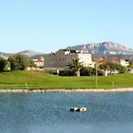 Appartement Cosy Avec Terrasse Parking Proche Plages Et Calanques