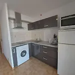 Appartement T2 Avec Terrasse, Piscine Et Parking Prive - 4 Pers. - Fr-1-326-792