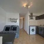 Appartement T2 Avec Terrasse, Piscine Et Parking Prive - 4 Pers. - Fr-1-326-792