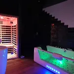Bayeuzen - Le Baldaquin - Nuitee Avec Spa Privatif