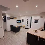 Maisonnette A 1 Km De La Plage