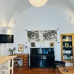 Courbet'S Bachelor Pad