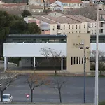 Charmant T1 Renove Proche Parc Charles De Gaulle Et Thermes, Bien Equipe Avec Wifi - Fr-1-553-190