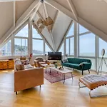 Le Poseidon, Gite Exceptionnel Face A La Mer Avec Spa, Terrasse, 4 Chambres Un Vrai Coup De Coeur