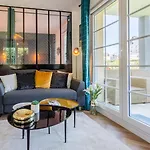 Apartment Nouvelle Vague By Interhome