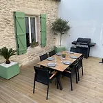 Bella Vita Maison De Charme Au Design Soigne