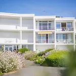 Studio Les Trois Iles-12 By Interhome