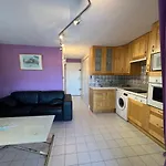 Appartement Liberssan Les Pieds Dans Le Sable, Rez De Plage