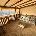 Mobil Home Moderne Avec Grand Terrasse
