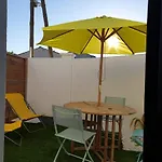 Guest House Entre Ville Et Ocean