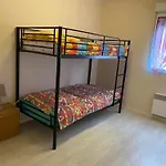 Beautiful Quiet And Spacious 61 M2 Apartment Near The City Center And The Sea