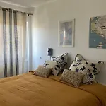 Grand Appartement Renove Au Coeur De Royan