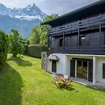 Family Chalet With Sublime Views Of Mont Blanc