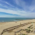 Studio Cotier Renove Climatise Avec Parking Prive, Carnon, Amenage Pour 3 Pers - Fr-1-715-23