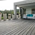 Contemporaine