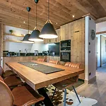Luxueux 4 Pieces Avec Balcon, Cheminee Et Services Conciergerie A Val-D'Isere - Fr-1-694-65